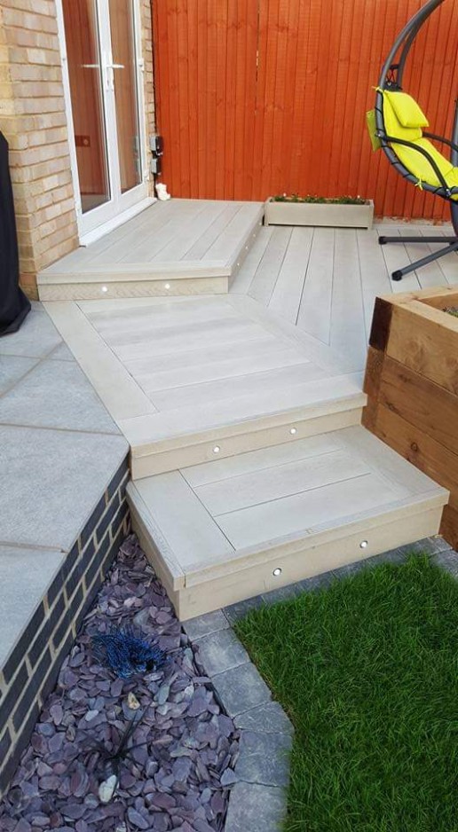 External steps with lights