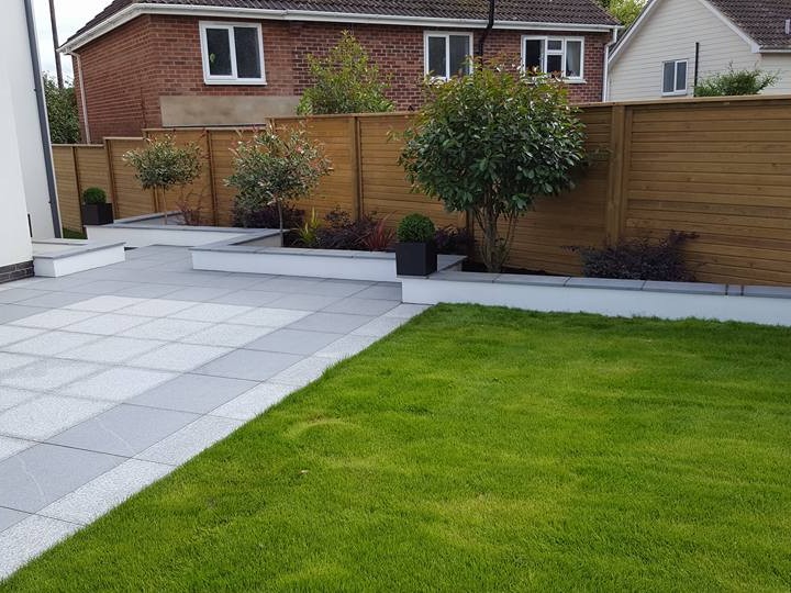 Garden, fence & trees